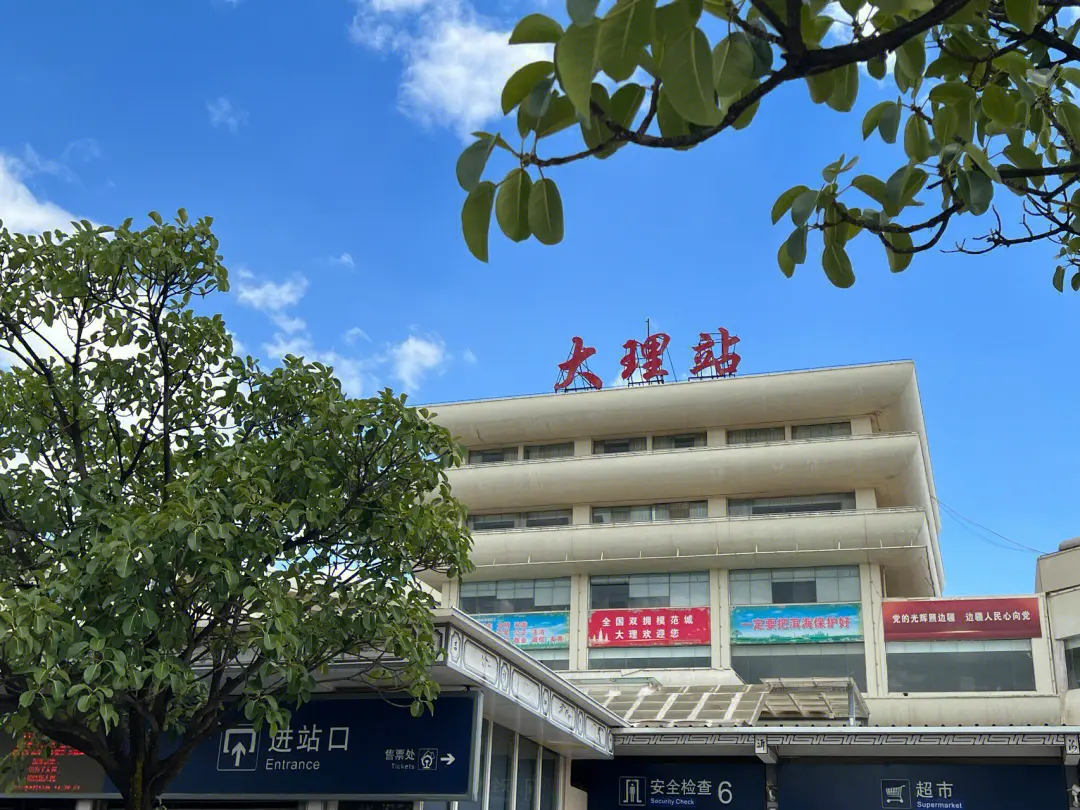 靖江市到大理州物流專線,靖江市到大理州貨運(yùn)公司,大件運(yùn)輸直達(dá)專線